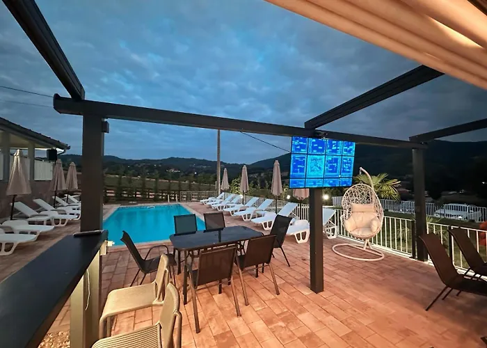 Nika 빌라 고르니 밀라노바츠